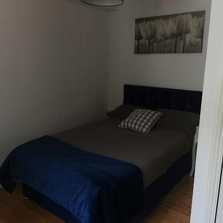 Cosy Retreat Apartment กัลเวย์ ภายนอก รูปภาพ