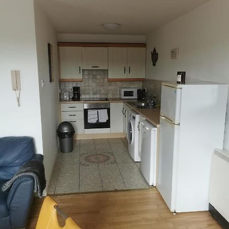 Cosy Retreat Apartment กัลเวย์ ภายนอก รูปภาพ