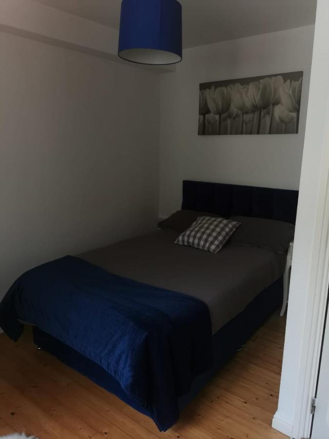 Cosy Retreat Apartment กัลเวย์ ภายนอก รูปภาพ